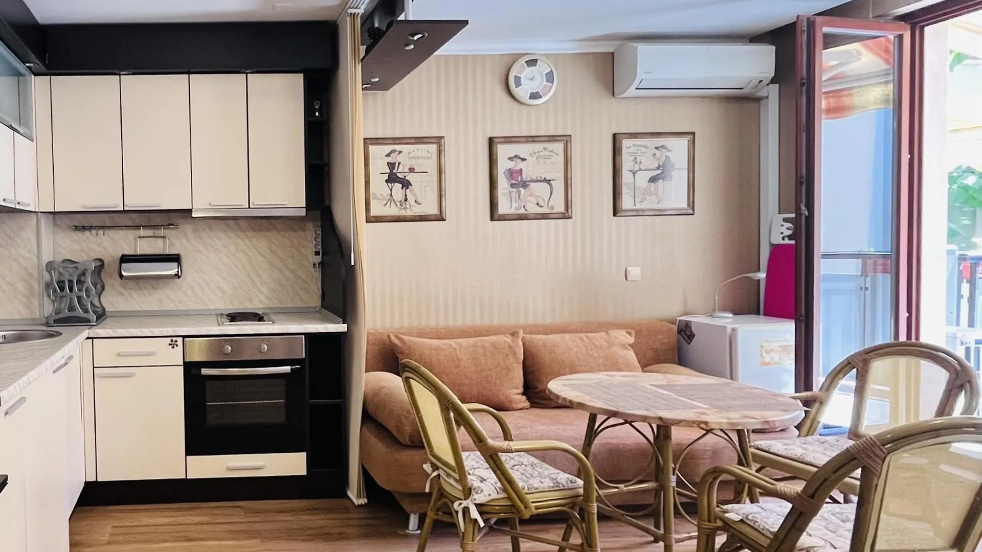 غولدن ساندز Sea View Rental Iglika Apartments شقة فندقية غولدن ساندز